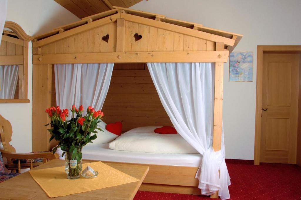 Hotel Camona & Apart Walserhof Samnaun Habitación foto